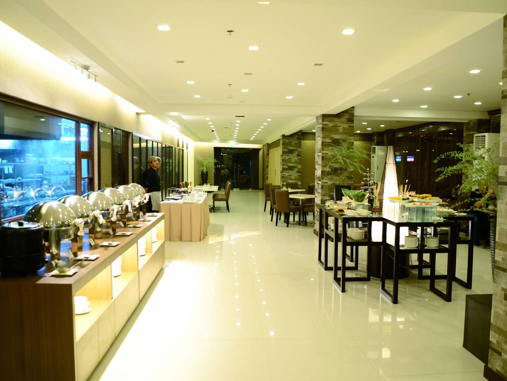 Gt Hotel Bacolod Esterno foto
